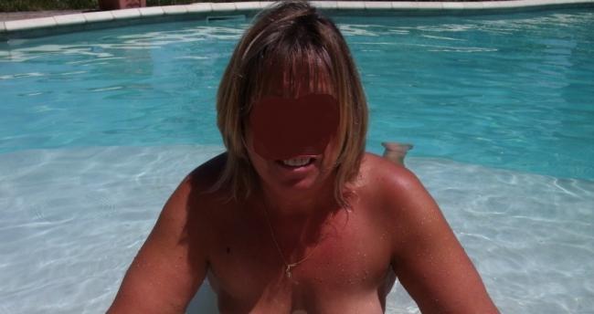 Ravissante Caroline sur Nimes pour plan